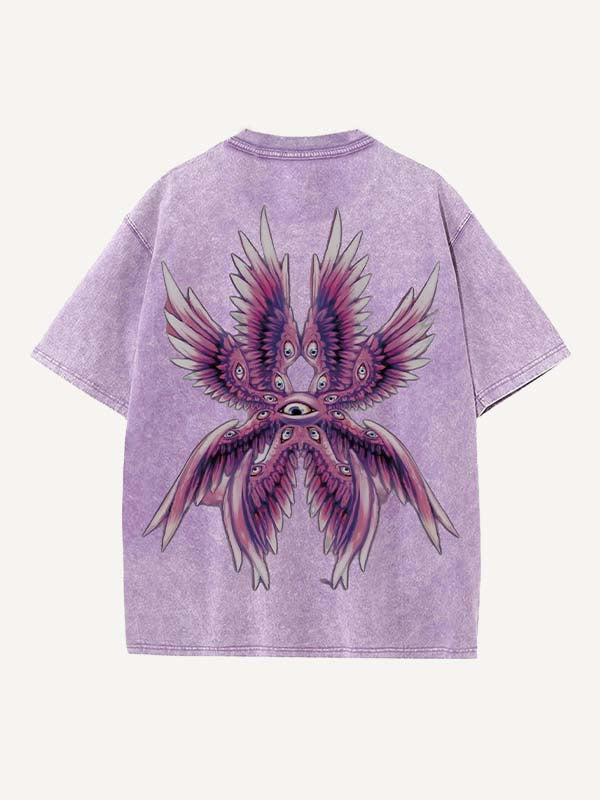 Camiseta de cuello redondo con estampado desgastado de ojos y alas
