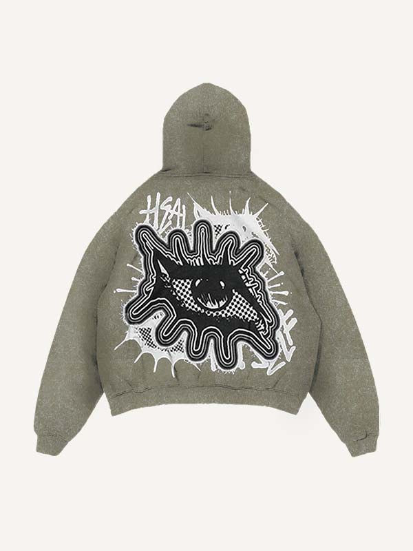 Sudadera con capucha y bolsillos inclinados con estampado de calcomanías falsas de ojos y letras desgastadas 