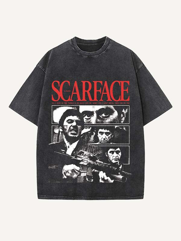 Camiseta de cuello redondo con estampado desgastado de figuras y letras