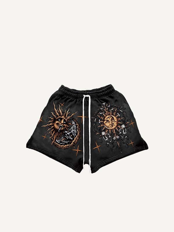 Pantalones cortos con cordón en la cintura y estampado gráfico de sol y luna malvados