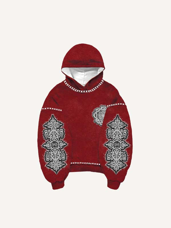 Sudadera con capucha y bolsillos inclinados con estampado de calcomanías falsas y gráficos de cruz y letras 