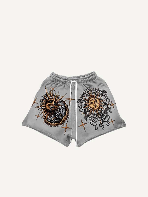 Pantalones cortos con cordón en la cintura y estampado gráfico de sol y luna malvados