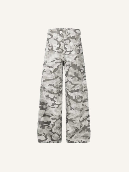Pantalones cargo rectos con estampado de camuflaje 