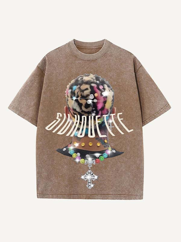 Camiseta de cuello redondo con estampado desgastado de figura y cruz