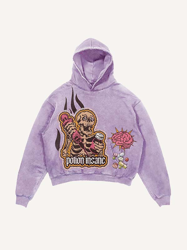 Sudadera con capucha y bolsillos inclinados, desgastada, con estampado de esqueleto inyectable, medicina y letras falsas 