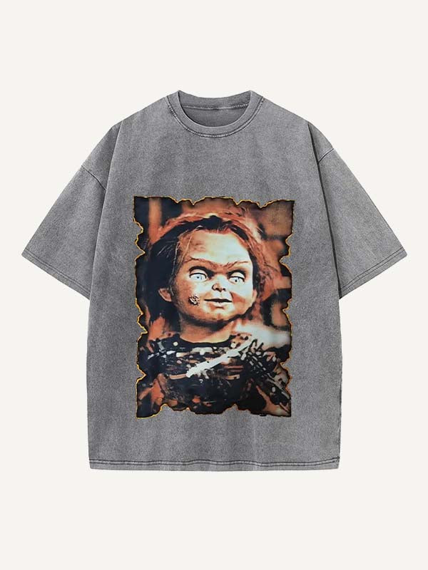 Camiseta de cuello redondo con estampado de terror desgastado y lavado 