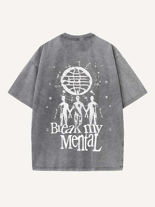 Camiseta de cuello redondo con estampado de cara sonriente, gráfico y letras desgastadas 