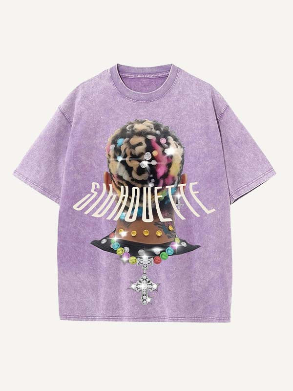 Camiseta de cuello redondo con estampado desgastado de figura y cruz