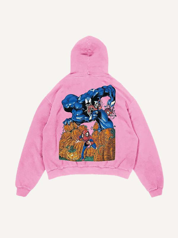 Sudadera con capucha y bolsillos inclinados con estampado desgastado de Venom, Spider-Man y calabaza